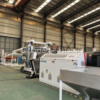 Како линијата за производство на водоотпорна мембрана TPE-SBS обезбедува стабилно производство на градежни материјали за хидроизолација?